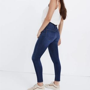 Madewell Curvy High-Rise Skinny Jeans in Danny Wash: TENCEL™ Denim Edition